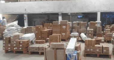 Unpacking of goods